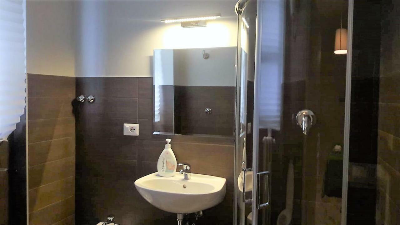 Cavour 124 -Guest-Room- Bari Exteriér fotografie